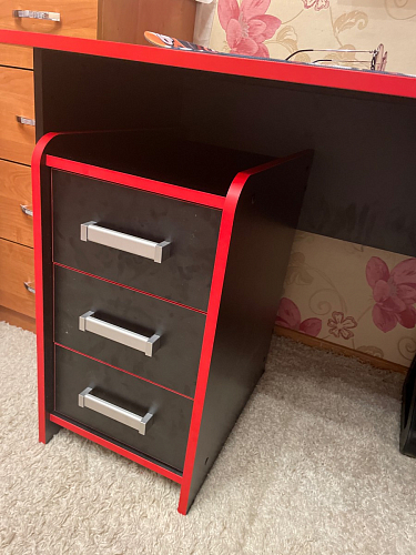 Тумба Ханна черная / красная  - Уцененный экземпляр фото покупателя 140