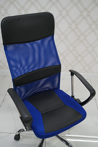 Компьютерное кресло Arano синее из шоурума 2