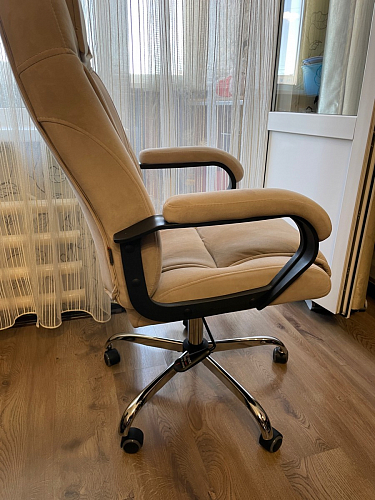 Компьютерное кресло Bergamo велюр бежевое фото покупателя 8