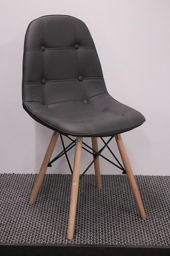 Деревянный стул Kvadro серый из шоурума 1