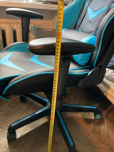 Компьютерное кресло Racer черное / голубое фото покупателя 58