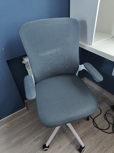 Компьютерное кресло Konfi light gray / blue / white фото покупателя 205