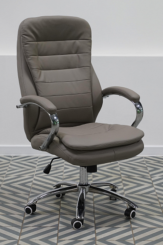 Компьютерное кресло Tomar черное из шоурума 2