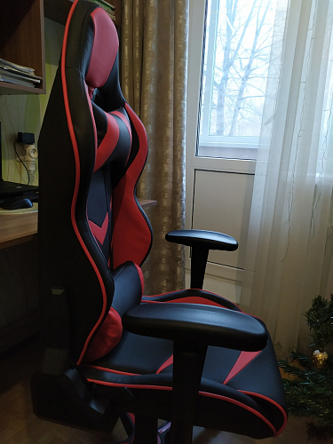 Компьютерное кресло Racer черное / красное фото покупателя 96