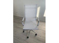 Компьютерное кресло Reus черная сетка / хром фото покупателя 43