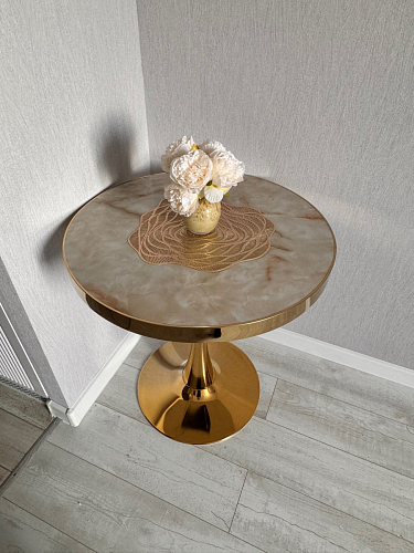 Деревянный стол Dorian 70x75 бежевый / золотой фото покупателя 8