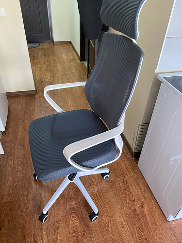 Компьютерное кресло Golem dark gray / white фото покупателя 9