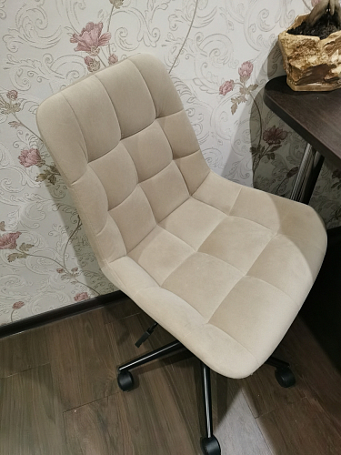 Компьютерное кресло Честер темно-серый велюр velutto 32 / белый фото покупателя 21