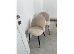 Стул на металлокаркасе Gabi 1 бежевый / черный с серебряными наконечниками фото покупателя 540