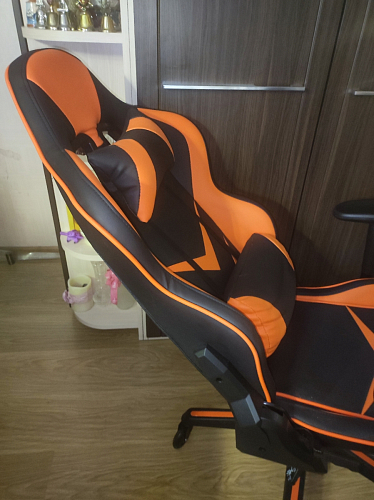 Компьютерное кресло Racer черный / красный / бежевый фото покупателя 70