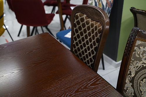 Деревянный стол Леджер слоновая кость / патина золото из шоурума 6