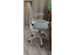 Компьютерное кресло Konfi light gray / white фото покупателя 118