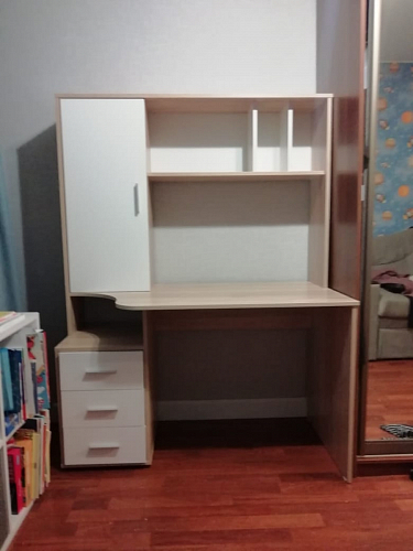 Стол компьютерный КСТ-16 бетон / белый фото покупателя 106