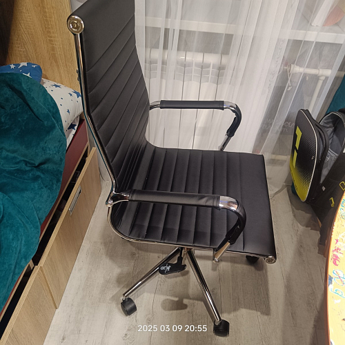 Компьютерное кресло Reus черная сетка / хром фото покупателя 74