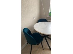 Стул на металлокаркасе Gabi 1 бежевый / черный с серебряными наконечниками фото покупателя 333