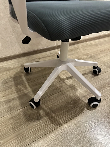 Компьютерное кресло Montana light gray / white фото покупателя 23