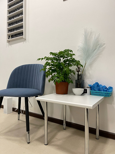 Стул на металлокаркасе Gabi 1 light blue / black / gold фото покупателя 961