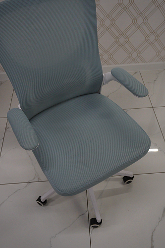 Компьютерное кресло Konfi gray / blue / white из шоурума 1