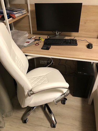 Компьютерное кресло Aragon белое фото покупателя 190