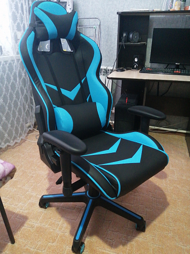 Компьютерное кресло Racer черное / голубое фото покупателя 139