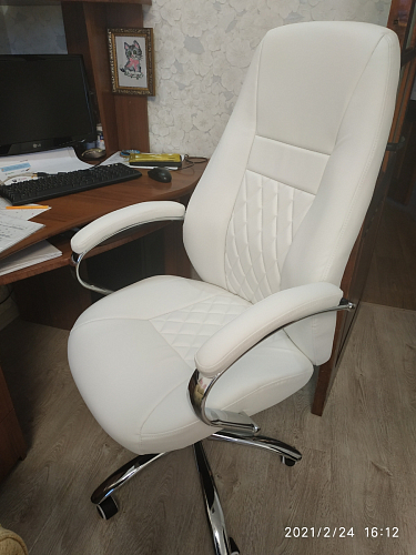 Компьютерное кресло Aragon белое фото покупателя 184