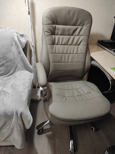 Компьютерное кресло Tomar коричневое фото покупателя 71