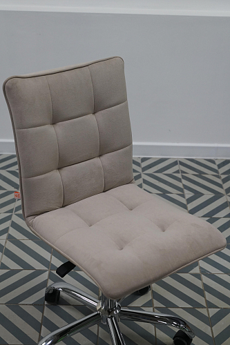 Компьютерное кресло Zero коричневое из шоурума 1