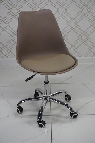 Компьютерное кресло Kolin champagne из шоурума 2