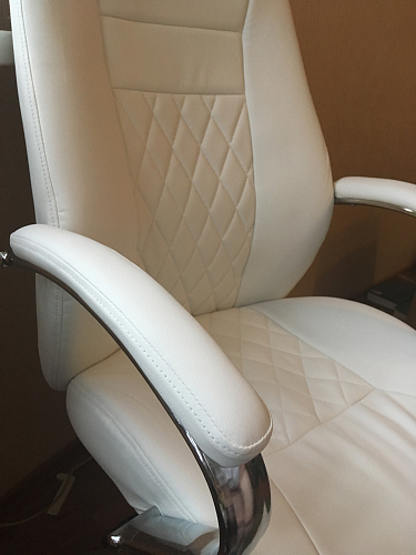 Компьютерное кресло Aragon белое фото покупателя 301