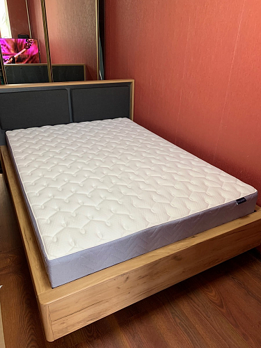 Двуспальная кровать Клауд 160х200 парящая дуб крафт золотой / антрацит фото покупателя 573