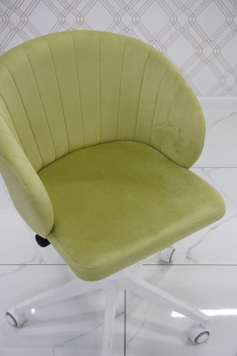 Компьютерное кресло Пард графитовый из шоурума 9