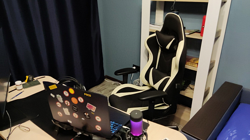 Компьютерное кресло Kano черное / красное фото покупателя 63