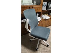 Компьютерное кресло Konfi light gray / white фото покупателя 280