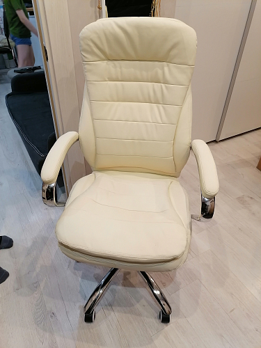 Компьютерное кресло Tomar черное фото покупателя 122