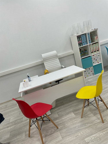 Пластиковый стул Eames PC-015 желтый фото покупателя 292