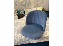 Стул на металлокаркасе Gabi 1 бежевый / черный с серебряными наконечниками фото покупателя 648