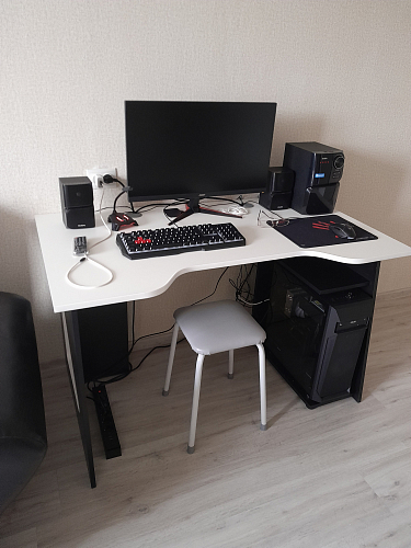 Компьютерный стол СКП-4 GL-4 белый с черным фото покупателя 1